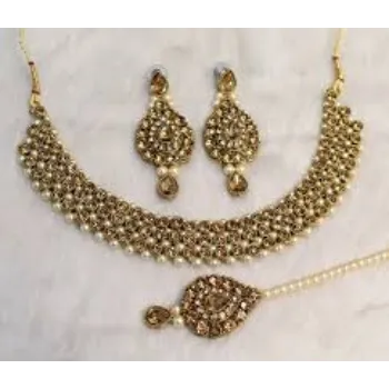 traditional-necklace-7[1]-7806348-78073.webp